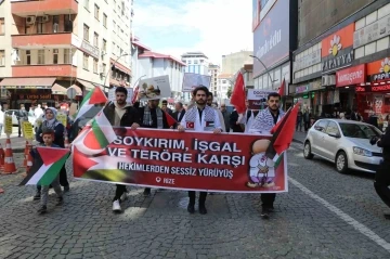 Rize’de hekimlerden Gazze için sessiz yürüyüş
