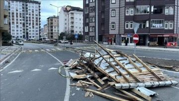 Rize'de şiddetli fırtına etkili oldu