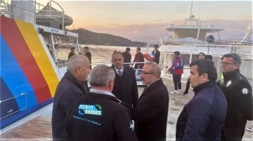 Rodos Adası’ndan gönderilen yardımları Kaymakam Karaman karşıladı