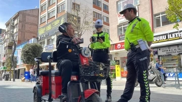 Sadece yaya ve bisikletlerin girdiği caddede sıkı denetim
