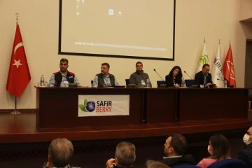 SAFİR BERRY A.Ş, MAVİYEMİŞ ÜRETİCİLİĞİNE DAİR KONFERANS DÜZENLEDİ