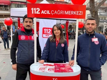 Sağlıkçılardan vatandaşlara 112’ye ’gereksiz çağrı’ bilgilendirmesi
