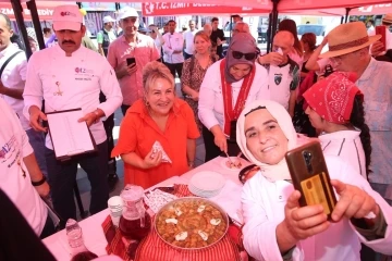 Sahrap Soysal pişmaniye festivalinde
