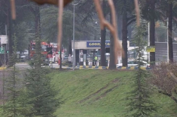 Sakarya’da lastik fabrikasında korkutan yangın
