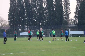 Sakaryaspor, Bandırmaspor mesaisinde
