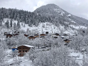 “Sakin Şehir” Şavşat’tan kartpostallık kar manzaraları
