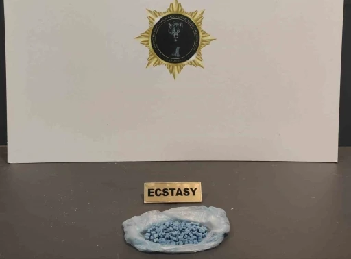 Samsun’da 165 adet ecstasy hap ele geçirildi
