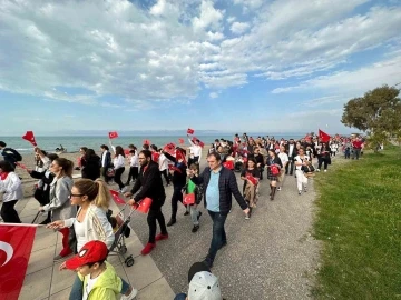 Samsun’da coşkulu 19 Mayıs yürüyüşü