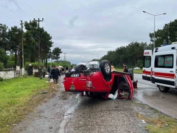 Samsun’da lastiği patlayan araç takla attı: 1 ölü, 4 yaralı
