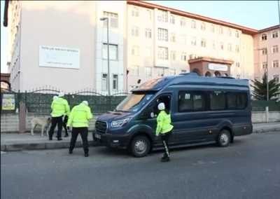 Samsun polisi, çocukların güvenliği için görevde
