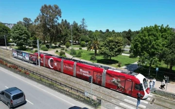 Samsun tramvayları 19 Mayıs’a özel giyindi
