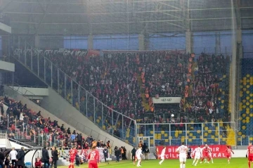 Samsunspor taraftar gruplarından tepki!
