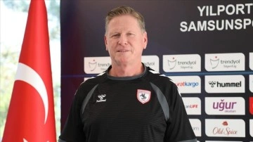 Samsunspor Teknik Direktörü Marcus Gisdol, oyunculara güven aşılıyor