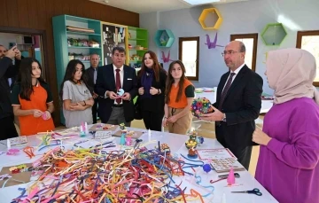 Sanat ve Tasarım Atölyesi’ne öğrencilerden yoğun ilgi
