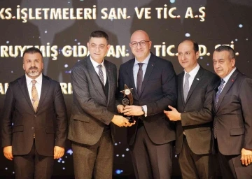 SANKO Dış Ticaret A.Ş ve Sanko Tekstil’e ihracatın yıldızı ödülü
