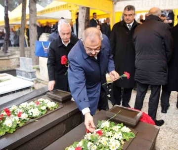 SANKO’nun kurucusu Sani Konukoğlu, mezarı başında anıldı