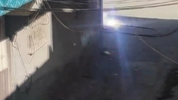 Şanlıurfa’da elektrik kablosu bomba gibi patladı
