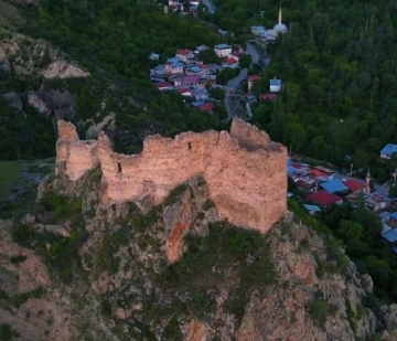 Sapaca Kalesi turizme kazandırılmayı bekliyor
