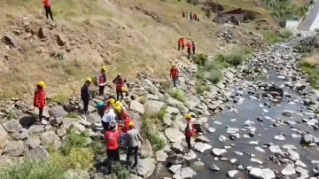 SAR ekibi, yeni gönüllülere kamplı eğitim verdi
