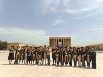 Sarıgöllü öğrencilerden Anıtkabir ziyareti
