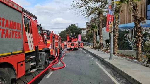 Sarıyer’de inşaatı 34 yıldır bitmeyen rezidansta yangın: Alevler kamerada
