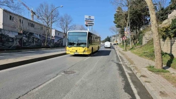 Kazadan kaçarken ters yöne giren İETT otobüsü hafif ticari araçla kafa kafaya çarpıştı