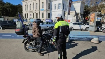 Sarıyer’de motosikletlilere yönelik denetim: 10 sürücüye toplamda 8 bin 658 TL para cezası kesildi
