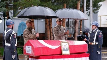 Şehit karakol komutanı törenle memleketine uğurlandı
