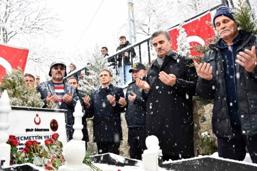 Şehit Öğretmen Necmettin Yılmaz Öğretmenler Günü’nde kabri başında anıldı
