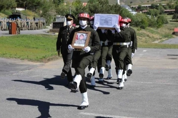 Şehit Piyade Er Akın’ın naaşı memleketine uğurlandı
