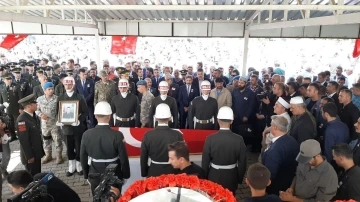 Şehit Uzman Çavuş memleketi Adıyaman’da gözyaşlarıyla toprağa verildi
