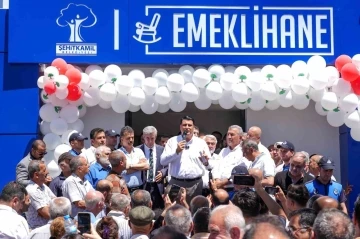 Şehitkamil’de emeklilere özel “Emeklihane” açıldı
