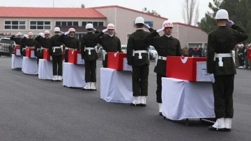 Şehitlerimiz düzenlenen törenin ardından memleketlerine uğurlandı 