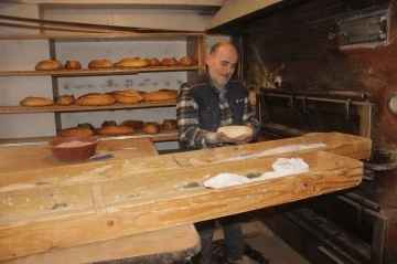 Sel felaketini yaşayan İnebolu esnafı fırınlarını depremzedeler için yaktı
