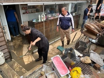 Sel suları çekildi, acı manzara ortaya çıktı