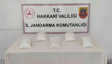 5 kilo metamfetamin ele geçirildi