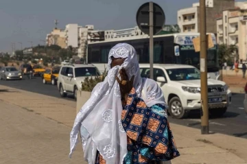 Senegal’de cumhurbaşkanlığı seçimlerinin ertelenmesi nedeniyle sokaklar karıştı
