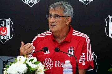 Şenol Güneş: “Önümüzde 3 kulvar var, hedefimiz Süper Lig’de şampiyonluk”