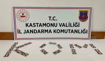 Sentetik ecza ile yakalanan şahıs gözaltına alındı
