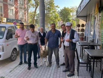 Bursa'da servisçiler dualar edip kurban keserek sezona başladı