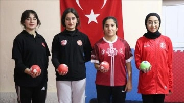 Siirt'te 4 kız arkadaş boccede yeni başarılar için çalışıyor