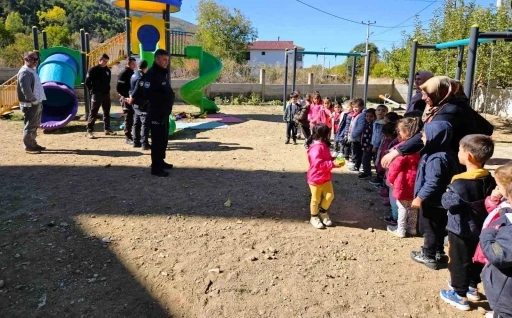 Simav’da miniklere polislik mesleği tanıtıldı
