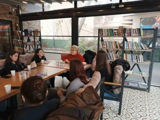 Sincanlı gençlerin gözdesi: Kitap Kafe
