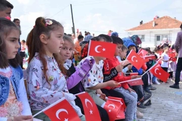 Sındırgı’da 23 Nisan coşku ile kutlandı
