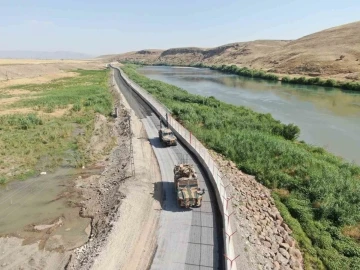 Sınır hatları son teknoloji cihaz ve üst düzey tedbirlerle korunuyor
