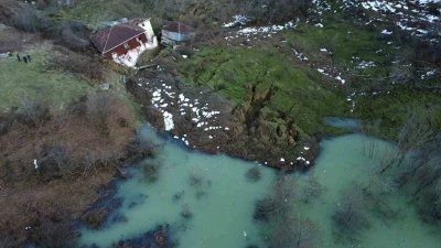 Sinop’ta heyelan bölgesi havadan görüntülendi: Yollar sular altında kaldı, devasa gölet oluştu
