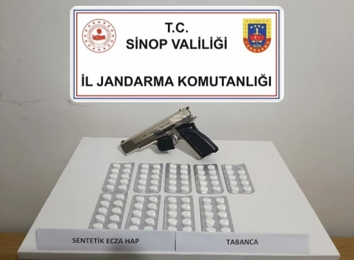 Sinop’ta uyuşturucu ve silah kaçakçılığı operasyonu: 4 gözaltı
