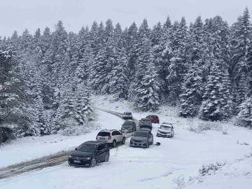 Sinoplu vatandaşların kar keyfi
