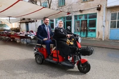 Sıra dışı Başkan; &quot;Ben geldim; dövecekseniz dövün, sövecekseniz sövün&quot;
