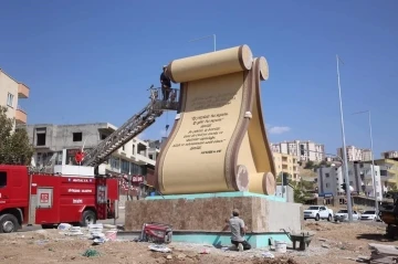 Şırnak’a “Nuh Kitabesi&quot; heykeli dikildi
